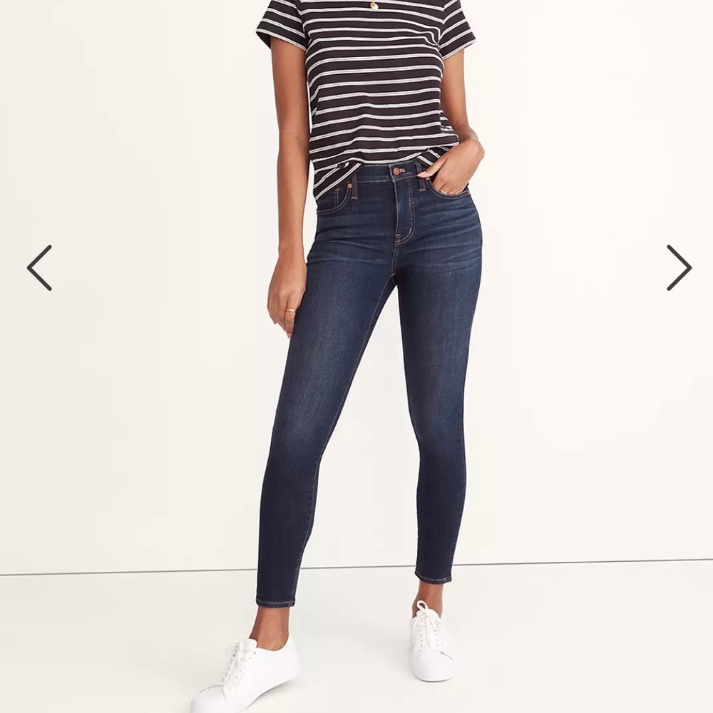 9" Mid-Rise Skinny Jeans in Blayton Wash: TENCEL™ Denim Edition Size 33